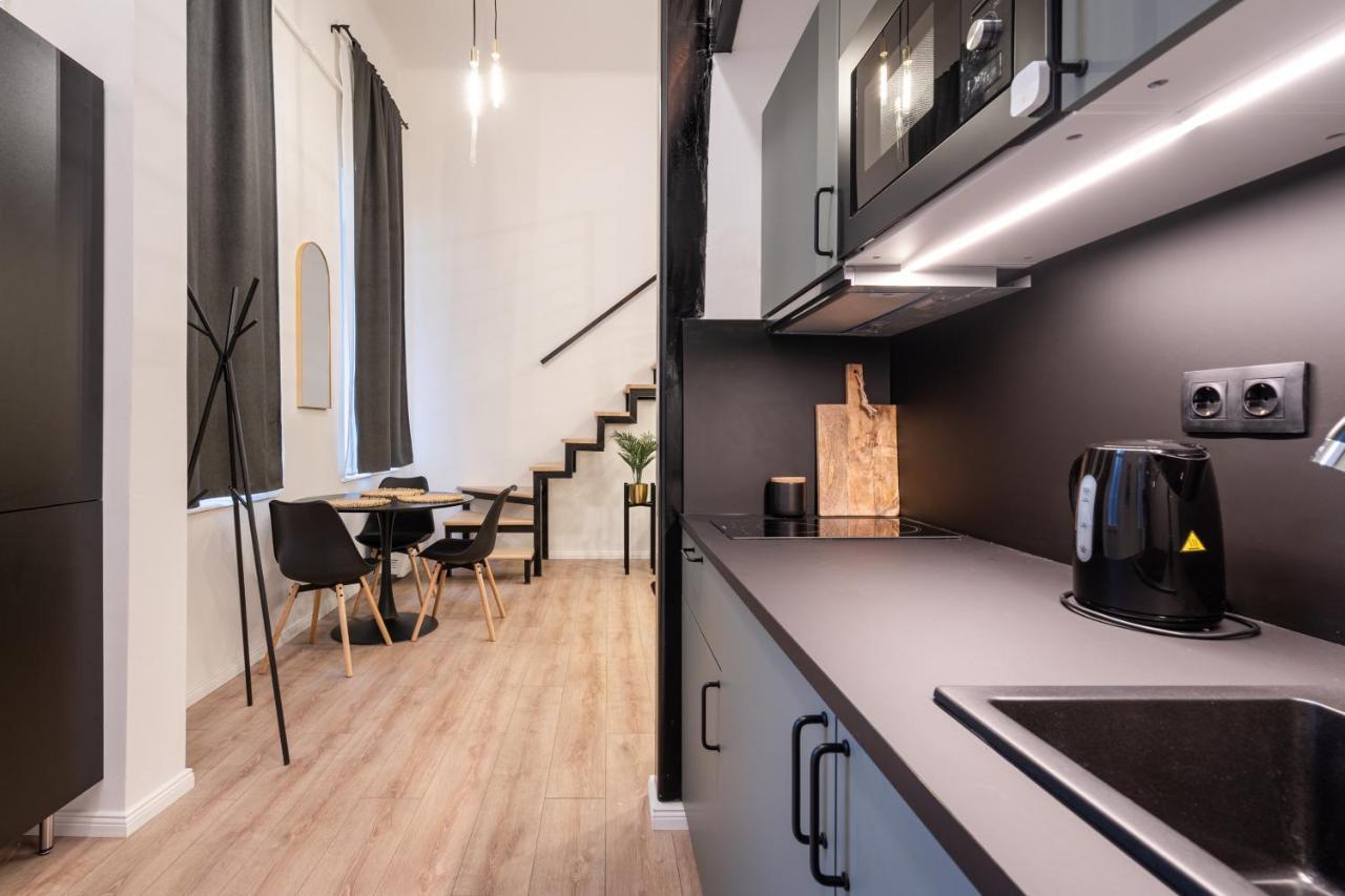 D24 - Historic Quarter Design Loft - Best Location By Bqa Budapest Exteriör bild