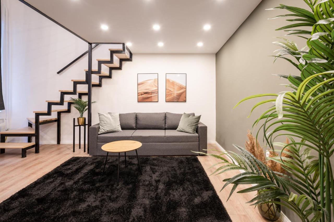 D24 - Historic Quarter Design Loft - Best Location By Bqa Budapest Exteriör bild